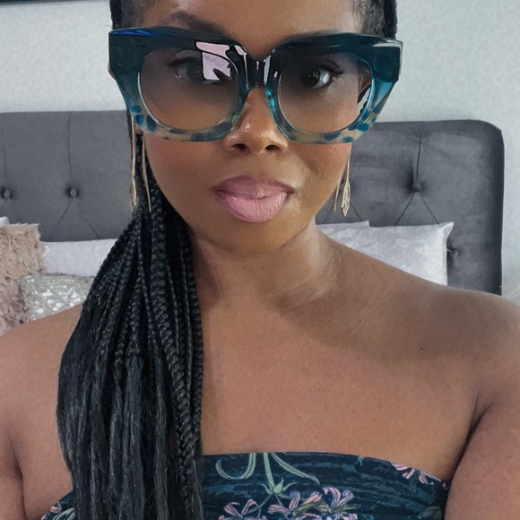 New Arrival Sunglasses “Smooth Operator” 🕶️ - Picture 5 of 8